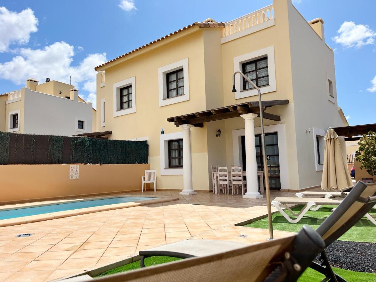 Ftv Holidays Homes Corralejo Exterior photo
